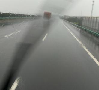 电动车不够力把电机线圈拆出来安装三个电容.