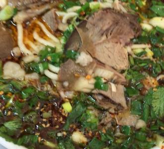 豫郏白龙饸饹面客服9分享的小视频