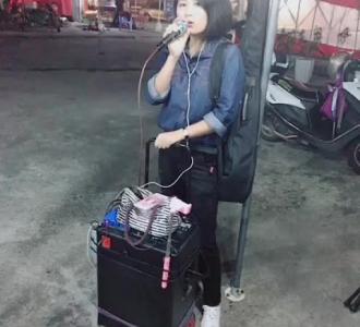 【流浪歌手佳宝喜欢的双击屏幕】视频直播-YY