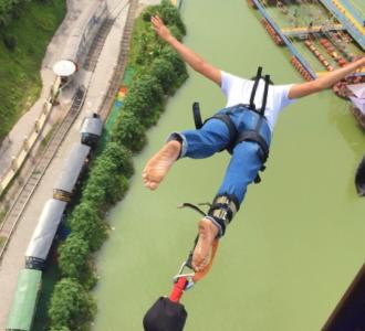 重庆蹦极陈哥分享的小视频