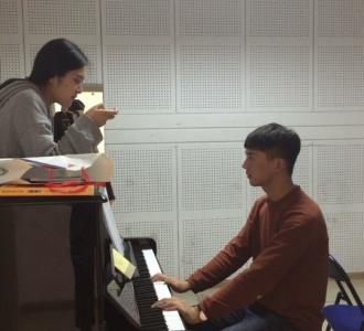 【哈哈哈哈哈哈哈哈哈哈 太空舞步教学】视频