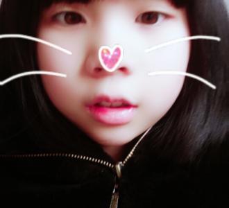 【妞妞熊大。谁来摸摸分享的小视频】视频直播