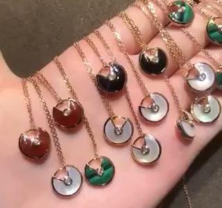 最近很火爆刘涛同款 肖邦手镯