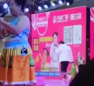 【临沂,书法广场,丫头】视频直播-YY