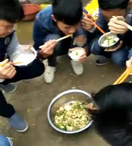 【准备起床刷牙洗脸吃饭】视频直播-YY