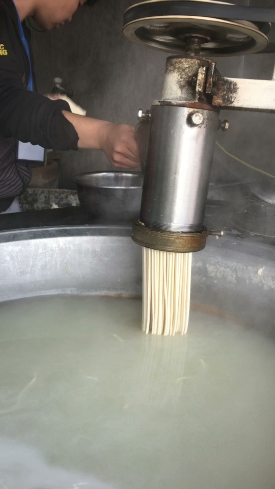 曹记烩馍,张记红旗饸饹面视频直播全集_曹记烩