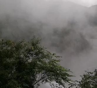 【清风明月天涯若比邻无为在歧路儿女共沾巾】