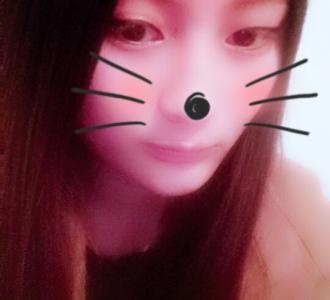 【#萌宠日常#魔王松鼠听说音乐和开心果好配