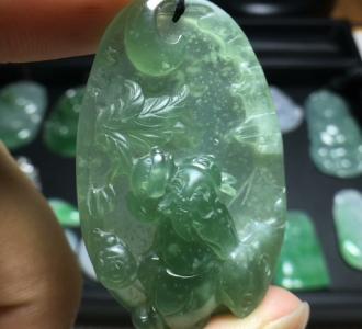 【精品木那种油青翡翠观音牌】视频直播-YY