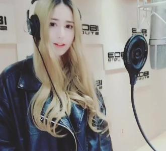 【流浪歌手阿毛一家三口】视频直播-YY