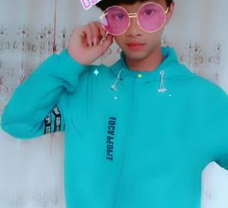 师傅原创激光雨。 牌牌琦 大伟 牌牌琦.