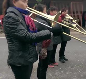 【路太滑了钱太难挣了我不去了】视频直播-YY