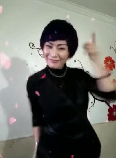 开心大美妞视频全集_开心大美妞全部视频-YY官