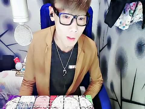 送给Dw家族祝福DW越来越好-在线播放-Mc安