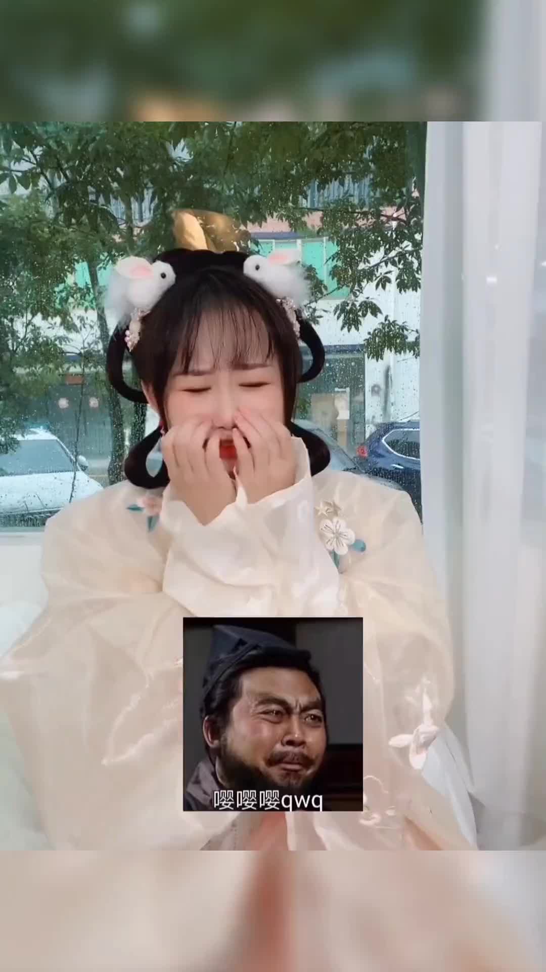 在线求助！请问有没有心地善良的铁汁想要伸出圆手的？